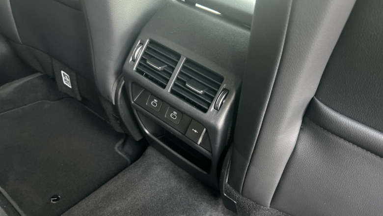 Land Rover Discovery Sport 2.0 D200 Dynamic SE 5dr Auto [7 Seat] Diesel Station Wagon